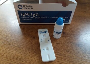 Test na diagnostiku COVID-19 u pracovníků Charity